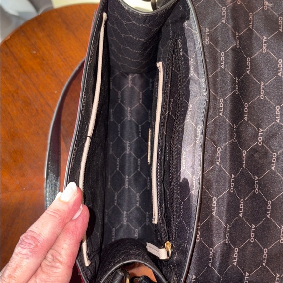 Aldo Color block satchel shoulder/cross body bag vegan leather red white black - Picture 14 of 16